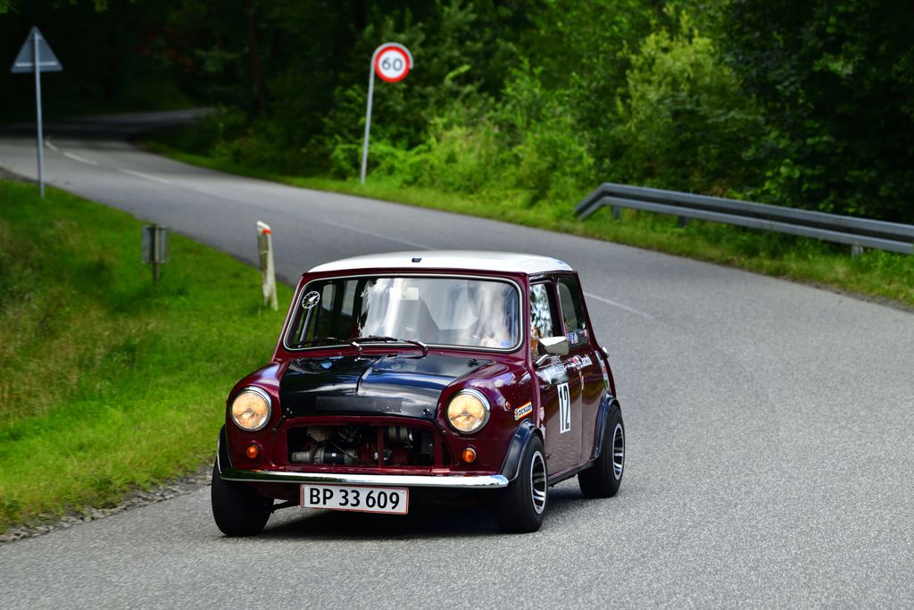 Morris Mascot var blandt Danmarks mest solgte biler i 1960’erne. Søren Jacobi fra Bramming kørte sin 1968-udgave frem til en tredjeplads i klassen på Munkebjerg.
(Foto: Michael Eisenberg)